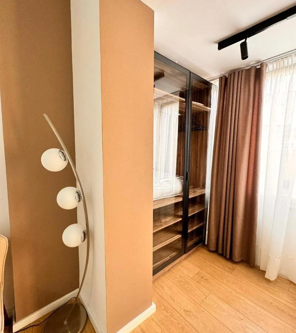 아파트 Bazar Inn Apartaments 티라나